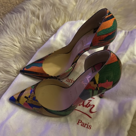 Christian Louboutin Iriza Pump - Picture 3 of 8